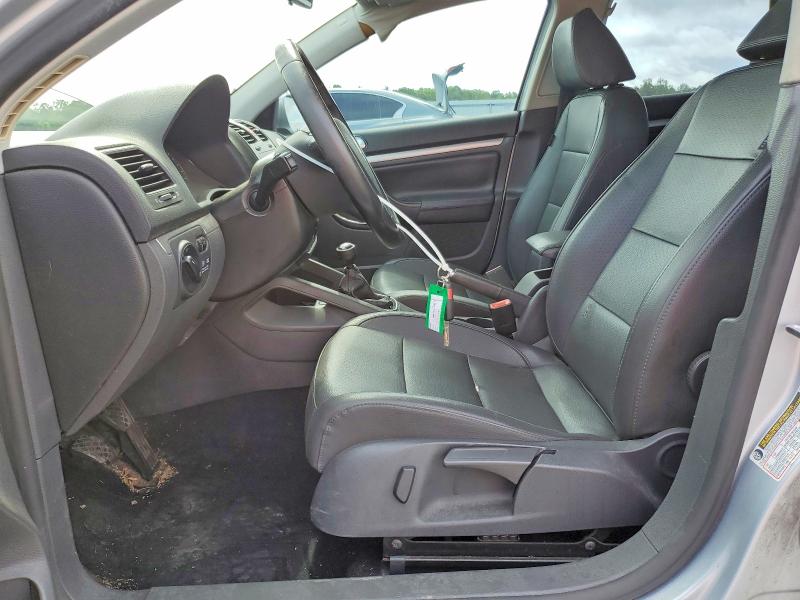 61560376 :رقم المزاد ، 3VWAL71K19M051115 vin ، 2009 Volkswagen Jetta مزاد بيع
