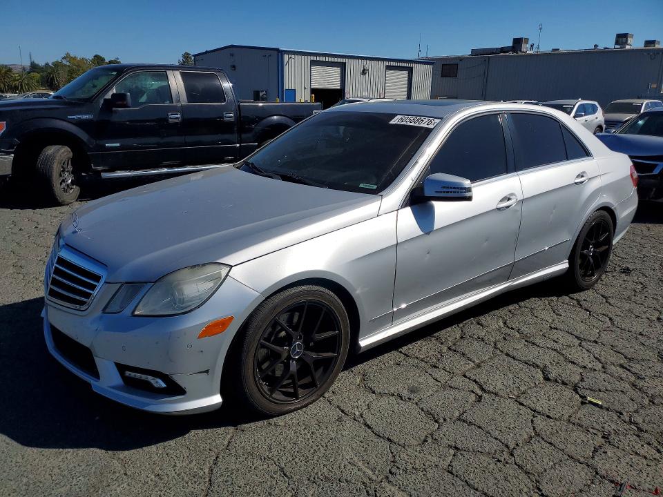 2010 Mercedes-benz E მანქანა იყიდება აუქციონზე, vin: WDDHF5GB5AA259543, აუქციონის ნომერი: 60588676