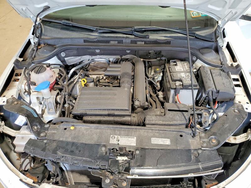 61507076 :رقم المزاد ، 3VWDB7AJ0HM268015 vin ، 2017 Volkswagen Jetta مزاد بيع