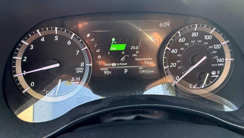 60928286 :رقم المزاد ، 5TDHZRBH6LS010646 vin ، 2020 Toyota Highlander مزاد بيع
