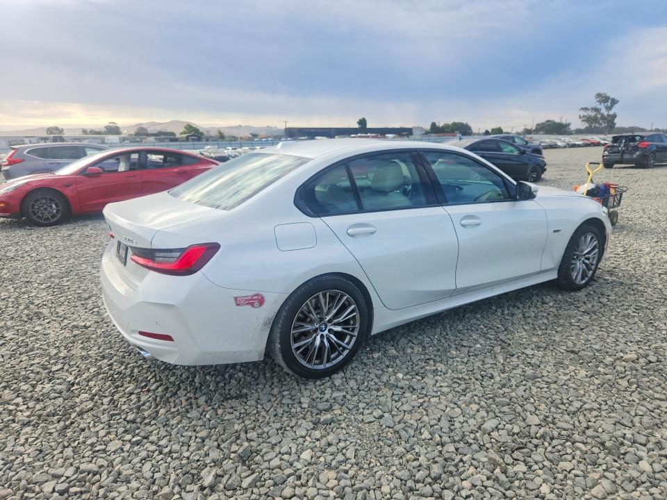 Продажа на аукционе авто 2023 Bmw 330xe, vin: 3MW39FS07P8D01610, номер лота: 60877396
