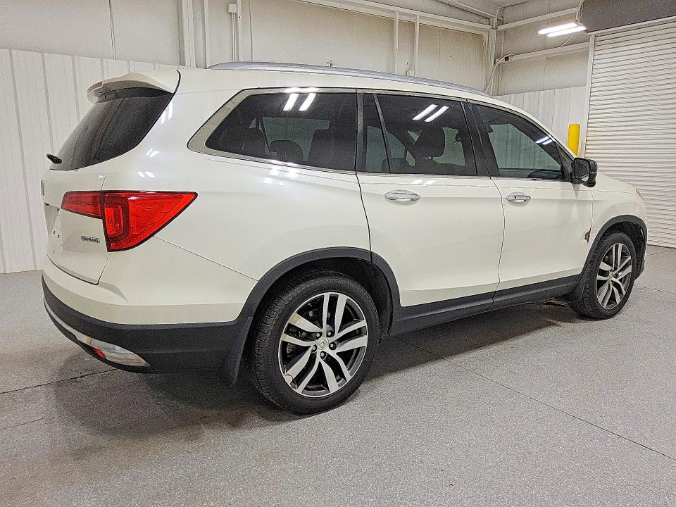 Продажа на аукционе авто 2017 Honda Pilot, vin: 5FNYF5H93HB021312, номер лота: 59189796