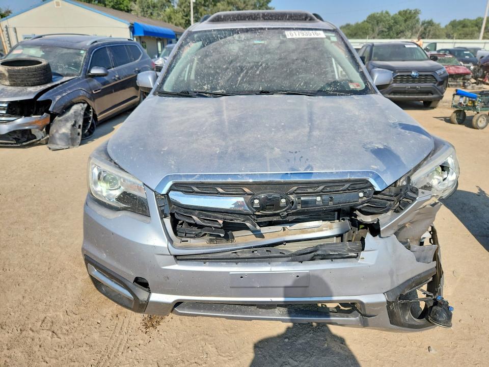 61793516 :رقم المزاد ، JF2SJAWC6HH455950 vin ، 2017 Subaru Forester مزاد بيع