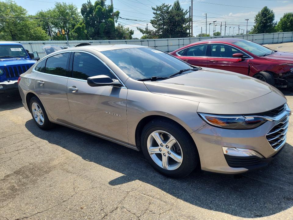 Продажа на аукционе авто 2024 Chevrolet Malibu, vin: 1G1ZC5ST8RF123213, номер лота: 62303986