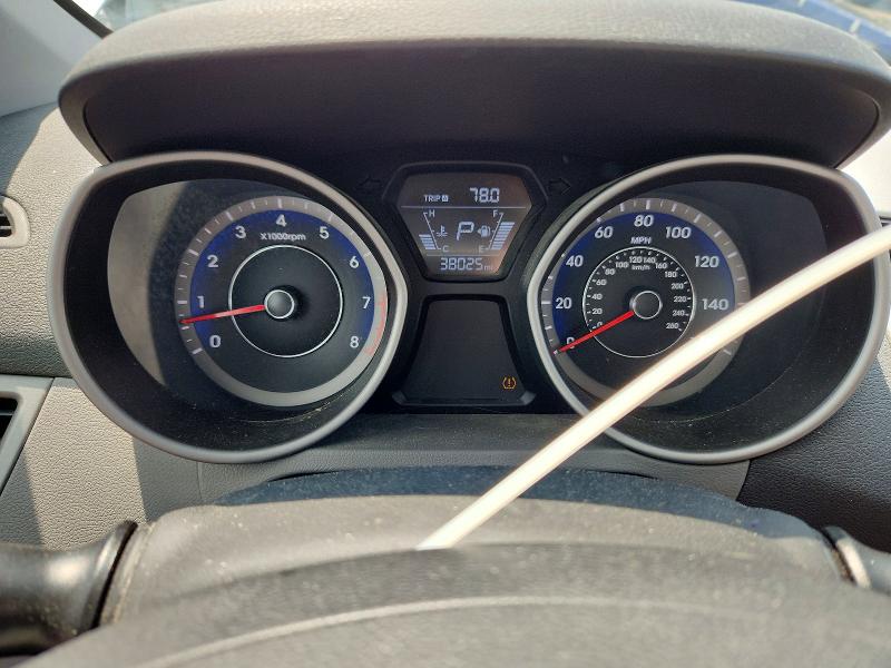 62048586 :رقم المزاد ، KMHDH4AE0FU328902 vin ، 2015 Hyundai Elantra مزاد بيع