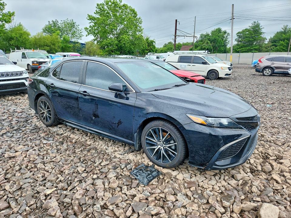 2022 Toyota Camry მანქანა იყიდება აუქციონზე, vin: 4T1G11AK9NU062848, აუქციონის ნომერი: 60184146