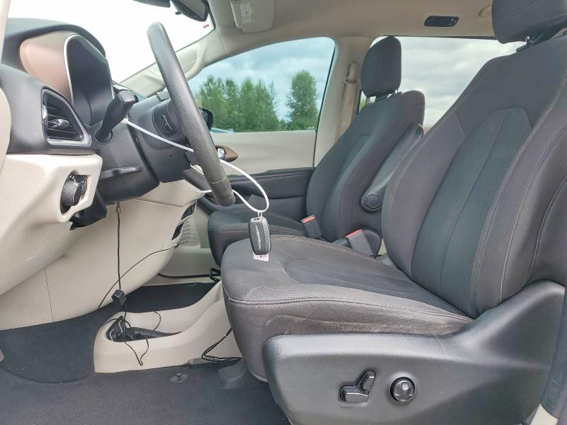 60717326 :رقم المزاد ، 2C4RC1DG1HR705015 vin ، 2017 Chrysler Pacifica مزاد بيع