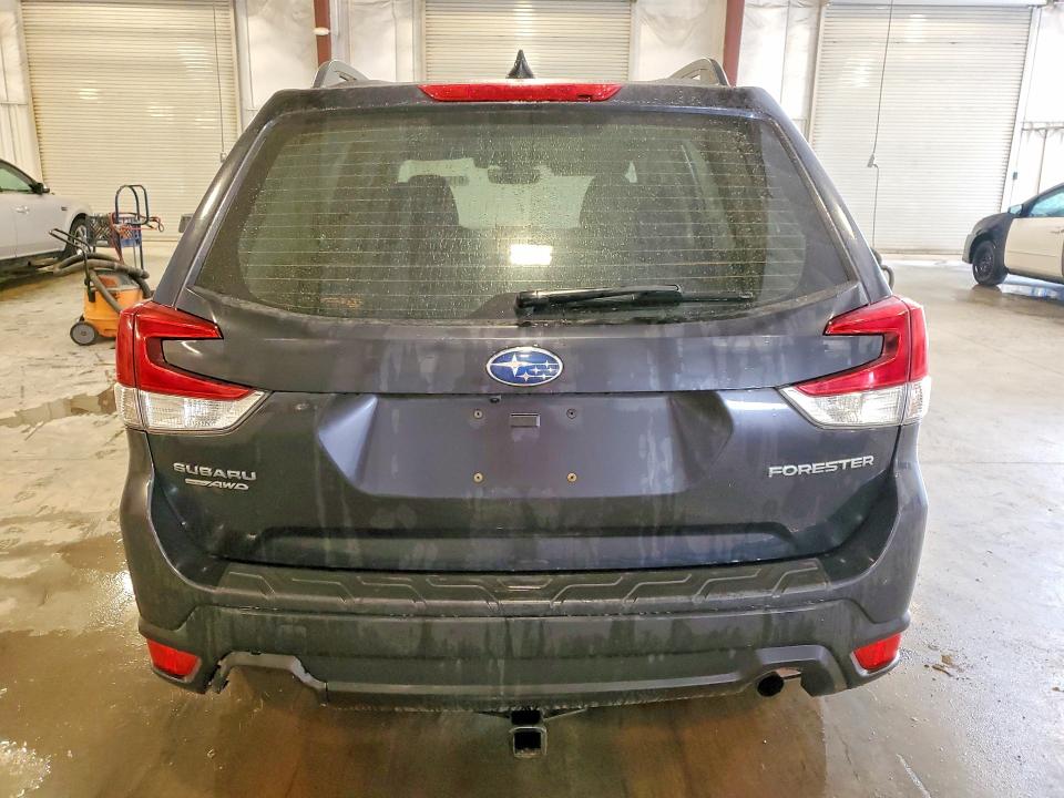 61951826 :رقم المزاد ، JF2SKACC4KH427945 vin ، 2019 Subaru Forester مزاد بيع
