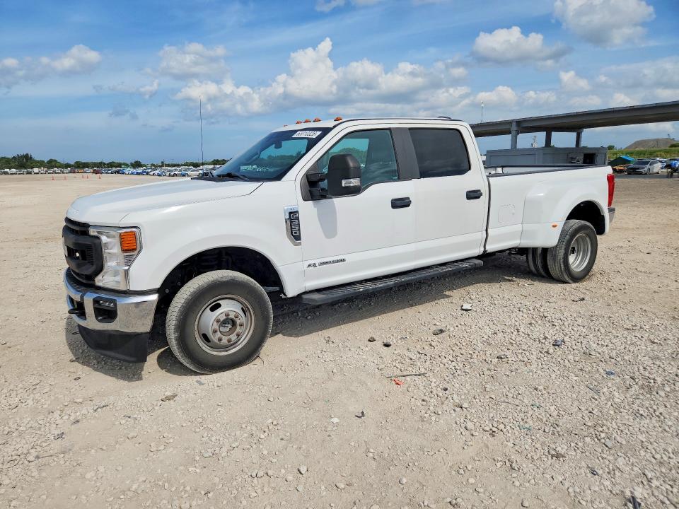 63010326 :رقم المزاد ، 1FT8W3DT2LEE65863 vin ، 2020 Ford F350 مزاد بيع