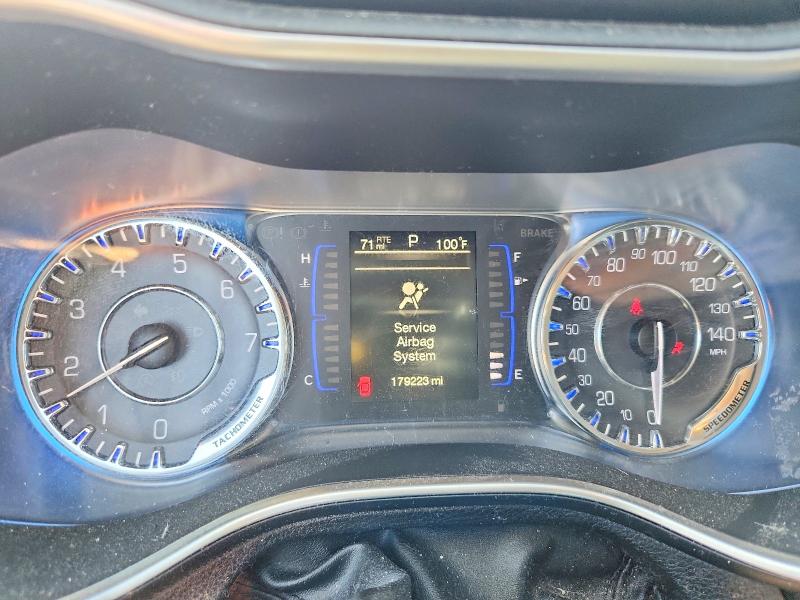 2015 Chrysler 200 მანქანა იყიდება აუქციონზე, vin: 1C3CCCAB3FN695743, აუქციონის ნომერი: 61351306