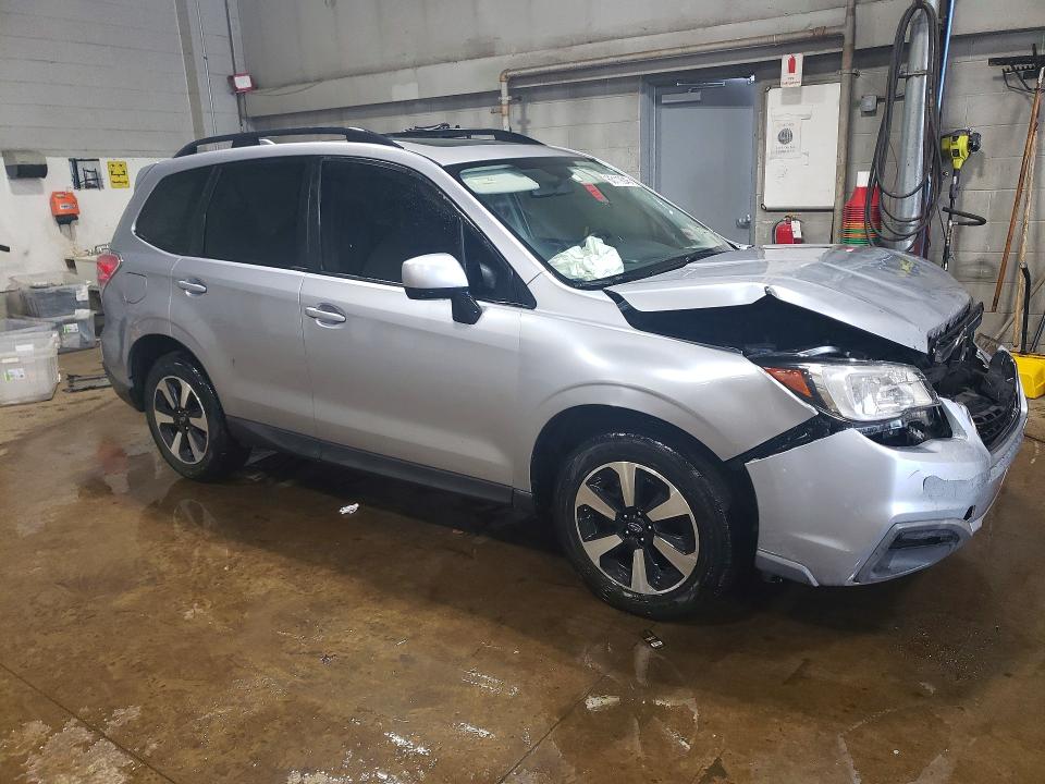 63119046 :رقم المزاد ، JF2SJAEC1JH512501 vin ، 2018 Subaru Forester مزاد بيع