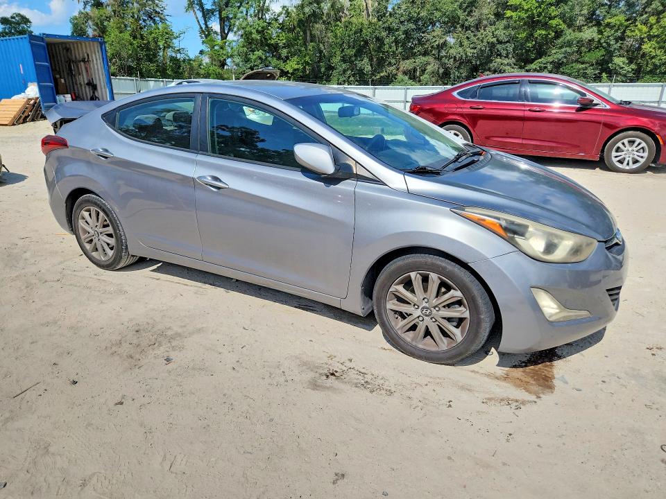 62277466 :رقم المزاد ، KMHDH4AE2FU222239 vin ، 2015 Hyundai Elantra مزاد بيع