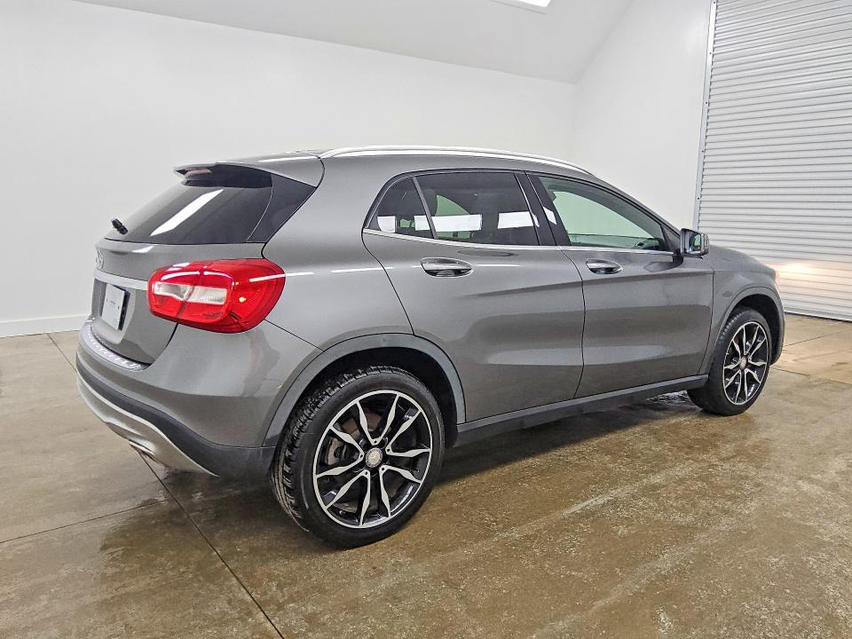 62467386 :رقم المزاد ، WDCTG4EB0GJ249598 vin ، 2016 Mercedes-benz Gla مزاد بيع