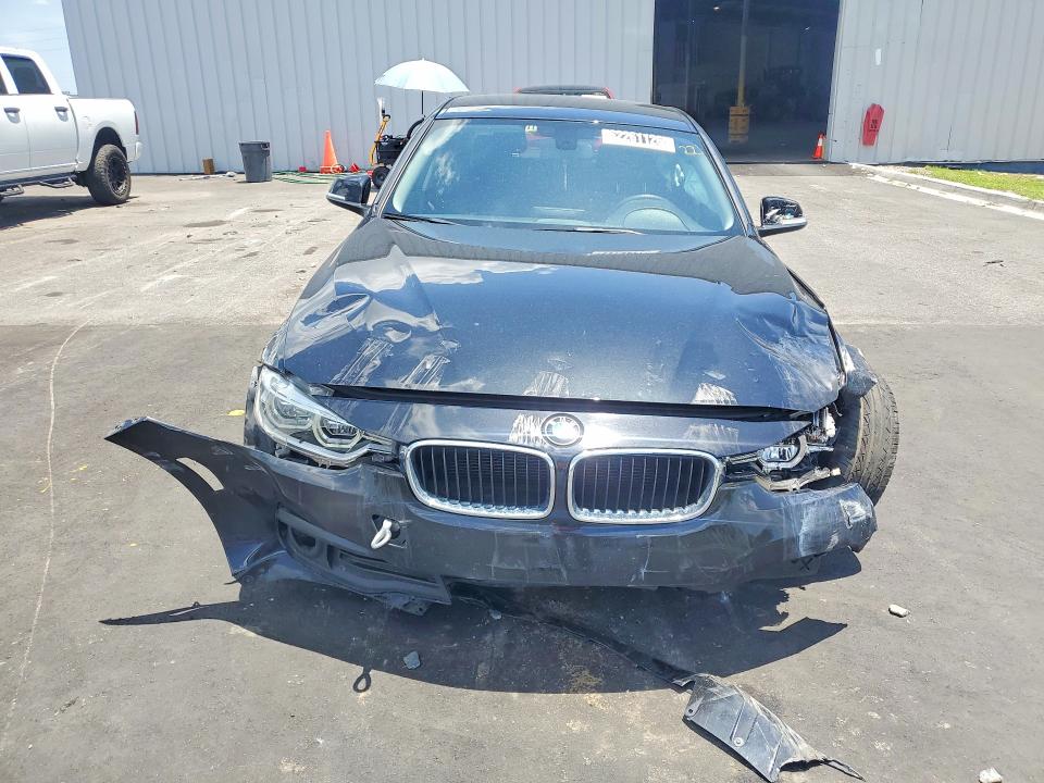 2018 Bmw 320 მანქანა იყიდება აუქციონზე, vin: WBA8E1G52JNU90308, აუქციონის ნომერი: 62261126