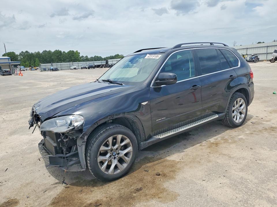 62519186 :رقم المزاد ، 5UXZV4C52D0B09073 vin ، 2013 Bmw X5 مزاد بيع