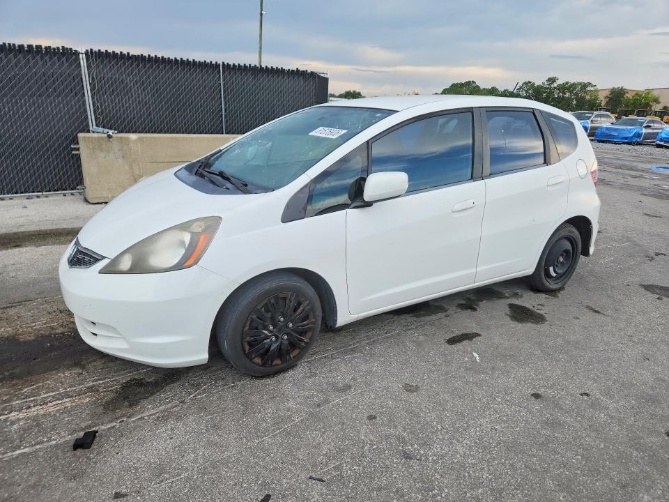 2013 Honda Fit მანქანა იყიდება აუქციონზე, vin: JHMGE8H34DC018324, აუქციონის ნომერი: 61576906