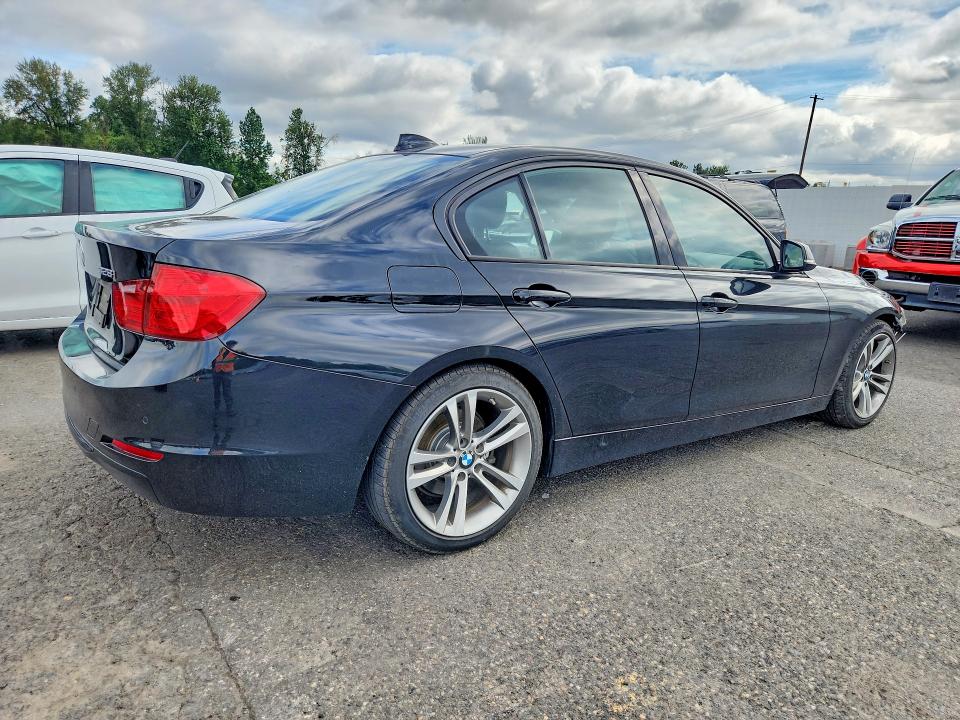 2014 Bmw 328 მანქანა იყიდება აუქციონზე, vin: WBA3C1C5XEK108815, აუქციონის ნომერი: 59318276