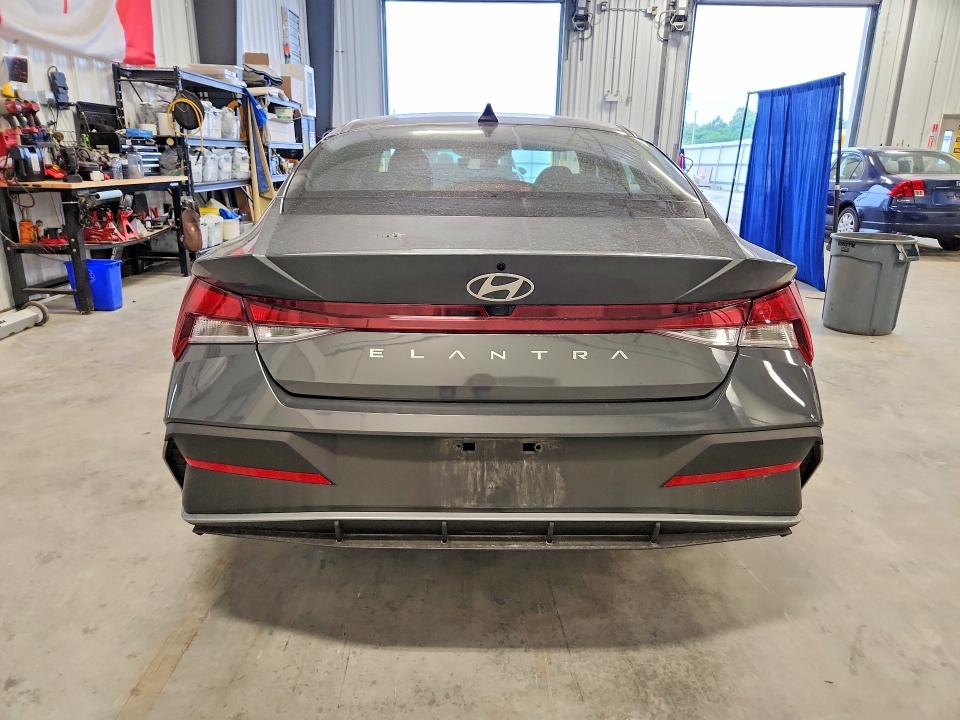 2025 Hyundai Elantra მანქანა იყიდება აუქციონზე, vin: KMHLM4DG9SU970937, აუქციონის ნომერი: 60999536