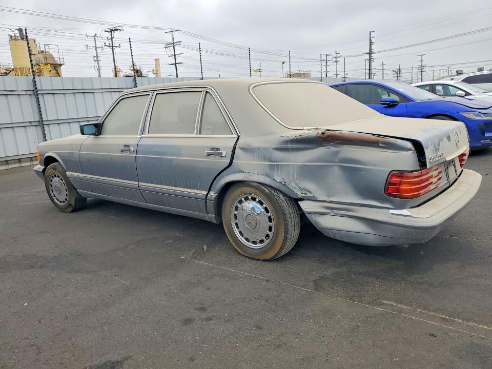 58032006 :رقم المزاد ، WDBCA39D7JA398223 vin ، 1988 Mercedes-benz 560 مزاد بيع