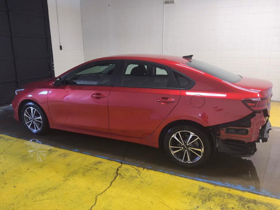 2023 Kia Forte მანქანა იყიდება აუქციონზე, vin: 3KPF24AD2PE589583, აუქციონის ნომერი: 62353456