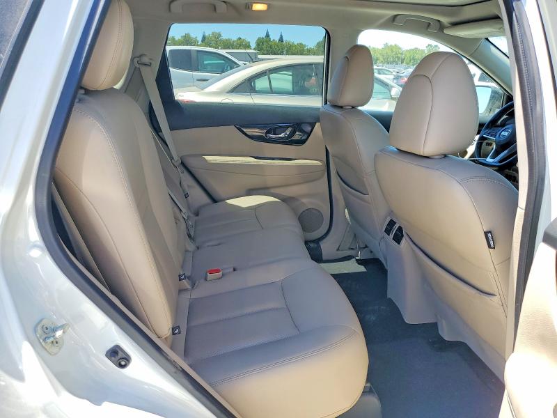 Auction sale of the 2017 Nissan Rogue, vin: 5N1AT2MT5HC849722, lot number: 61551666