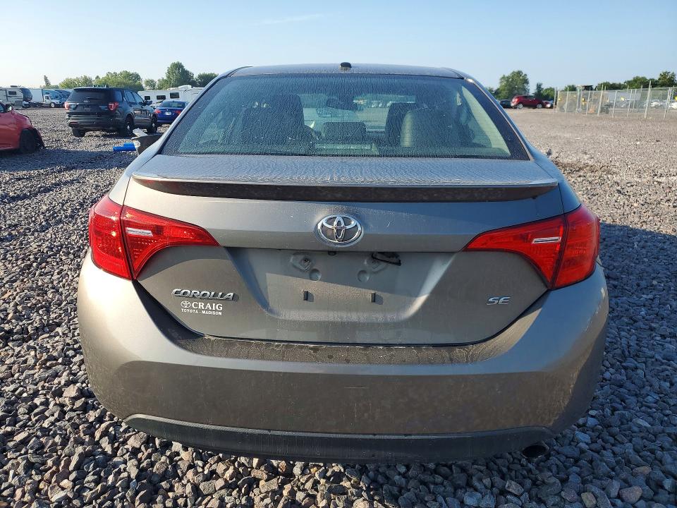 63004156 :رقم المزاد ، 2T1BURHE0HC773294 vin ، 2017 Toyota Corolla مزاد بيع