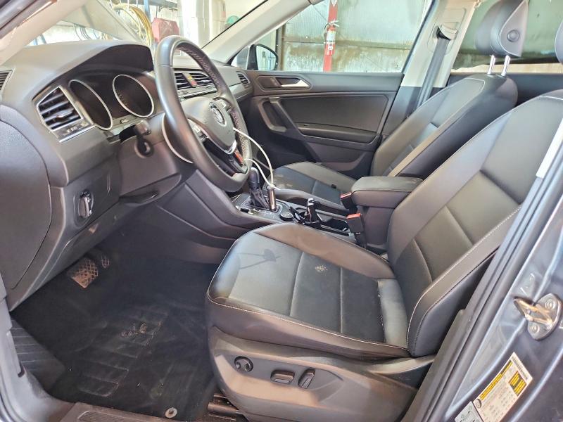 59300036 :رقم المزاد ، 3VV2B7AXXMM048116 vin ، 2021 Volkswagen Tiguan مزاد بيع