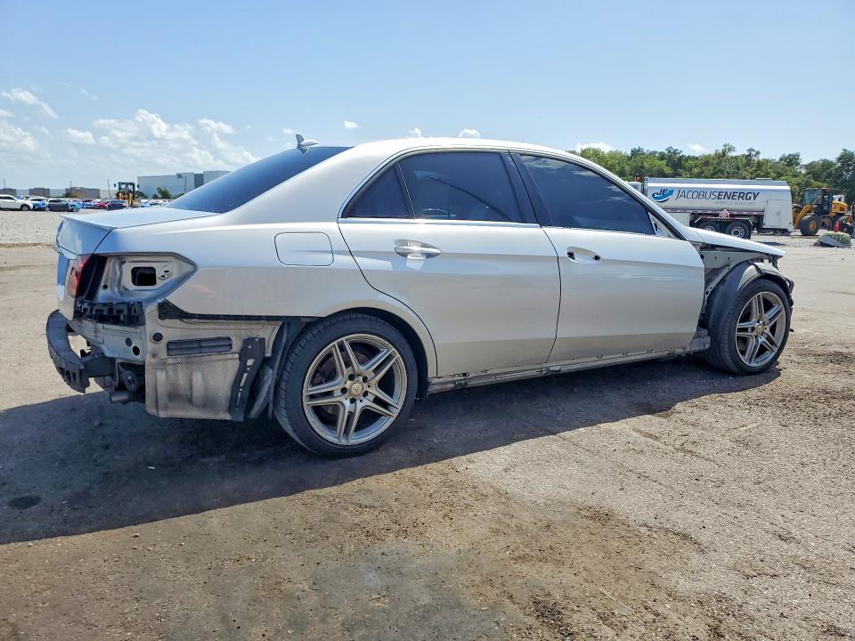 60713986 :رقم المزاد ، WDDHF5KB4EA902252 vin ، 2014 Mercedes-benz E مزاد بيع