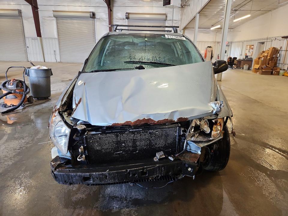 Продажа на аукционе авто 2006 Chrysler Town & Country, vin: 1A4GP45RX6B529035, номер лота: 61779636