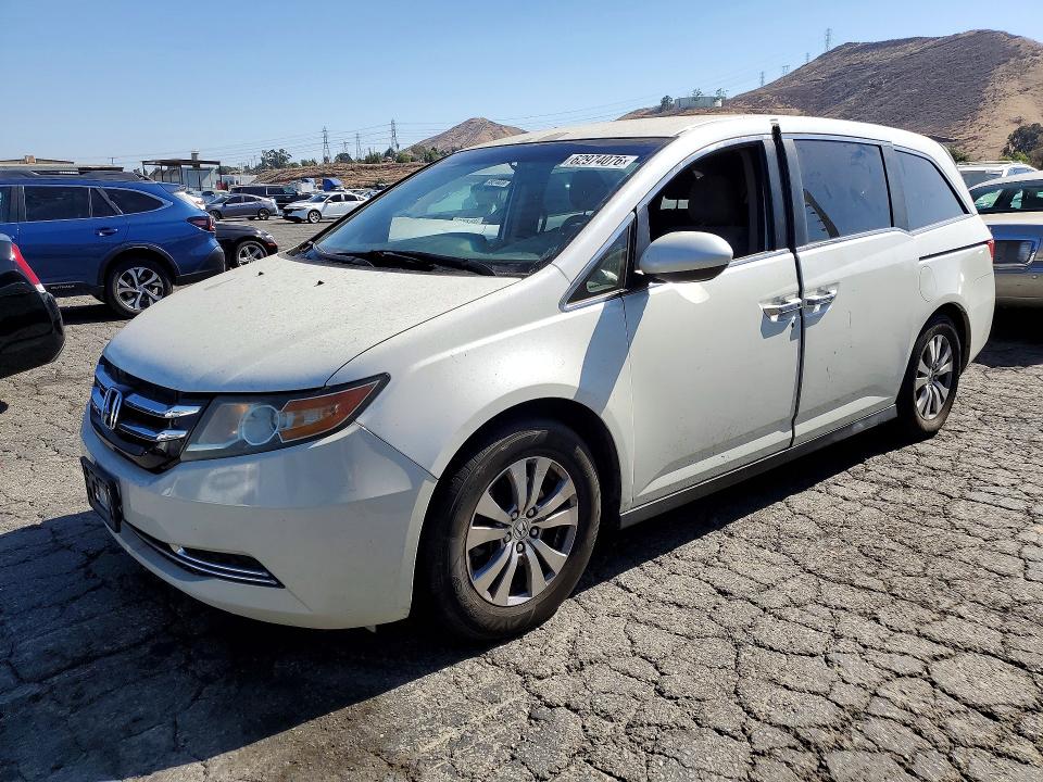 62974076 :رقم المزاد ، 5FNRL5H41EB006899 vin ، 2014 Honda Odyssey مزاد بيع
