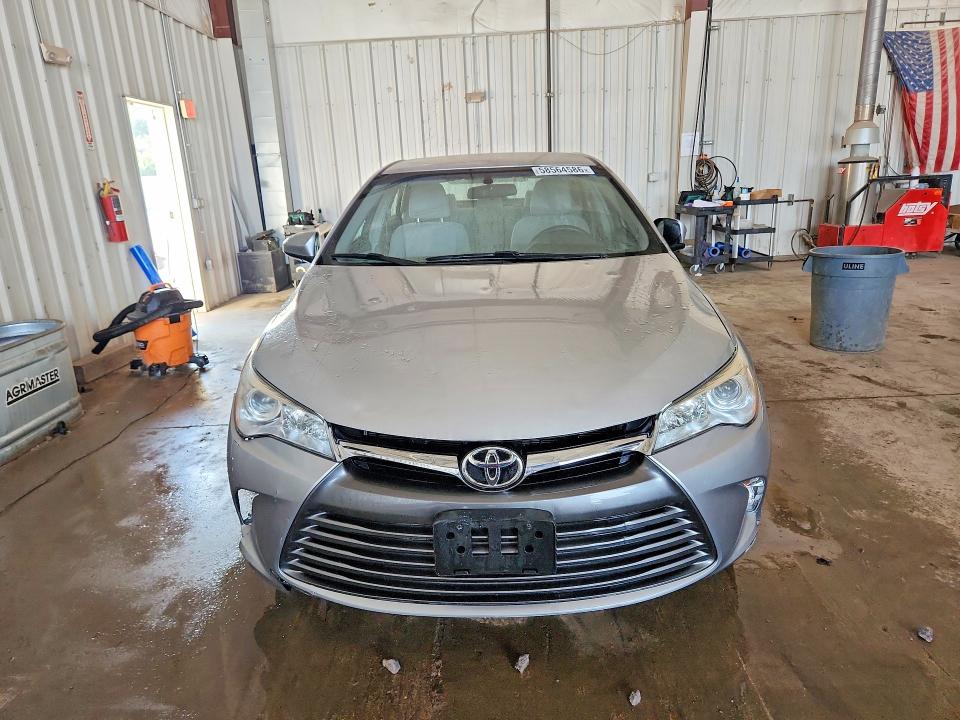 58564586 :رقم المزاد ، 4T1BF1FKXGU235655 vin ، 2016 Toyota Camry مزاد بيع