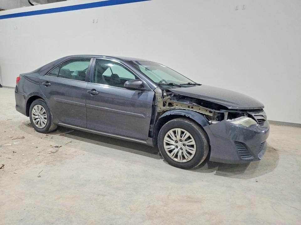 61562096 :رقم المزاد ، 4T4BF1FK9CR250258 vin ، 2012 Toyota Camry مزاد بيع