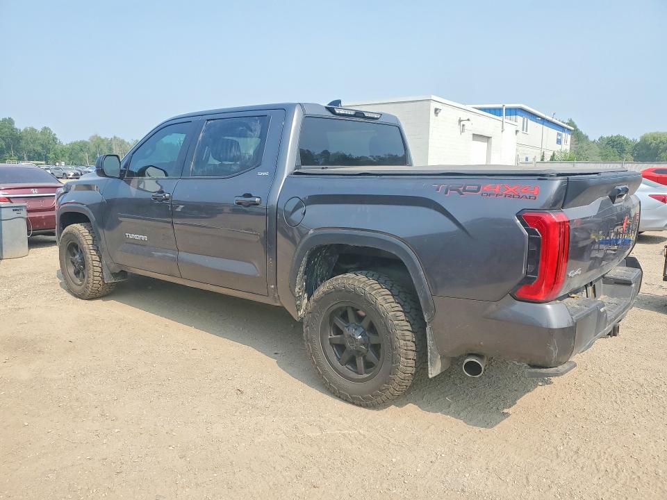 Продажа на аукционе авто 2022 Toyota Tundra, vin: 5TFLA5DB6NX018634, номер лота: 61134846