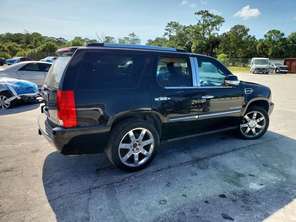 61736496 :رقم المزاد ، 1GYEC63818R105150 vin ، 2008 Cadillac Escalade مزاد بيع