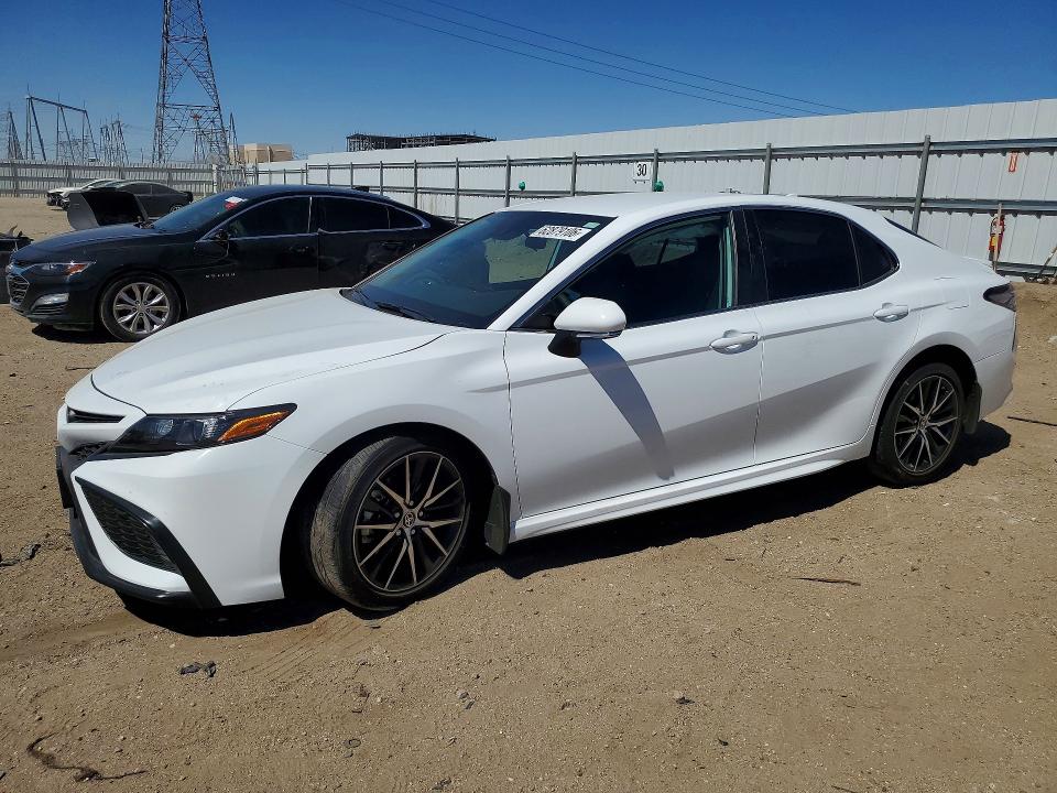 Auction sale of the 2024 Toyota Camry, vin: 4T1G11AK3RU921471, lot number: 62879106