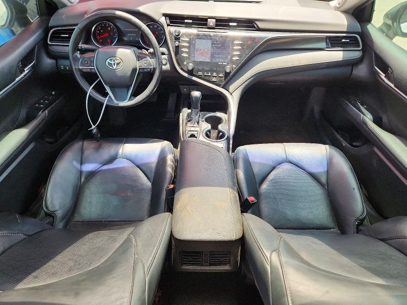 62025656 :رقم المزاد ، 4T1B61HK1KU280764 vin ، 2019 Toyota Camry مزاد بيع