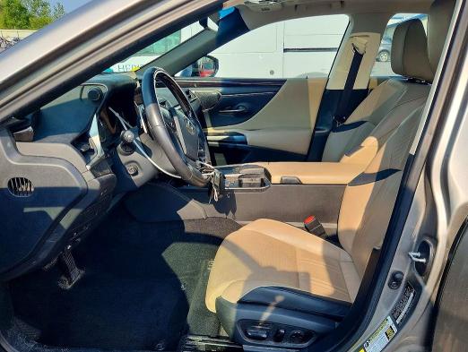 2020 Lexus Es მანქანა იყიდება აუქციონზე, vin: 58AEZ1B13LU065613, აუქციონის ნომერი: 61771436