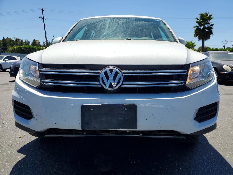 2017 Volkswagen Tiguan მანქანა იყიდება აუქციონზე, vin: WVGBV7AX9HK050552, აუქციონის ნომერი: 61320796