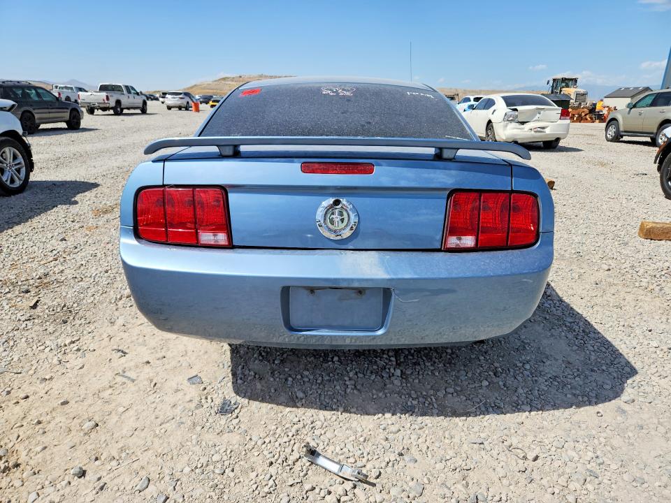2006 Ford Mustang მანქანა იყიდება აუქციონზე, vin: 1ZVFT80N765251375, აუქციონის ნომერი: 60243796