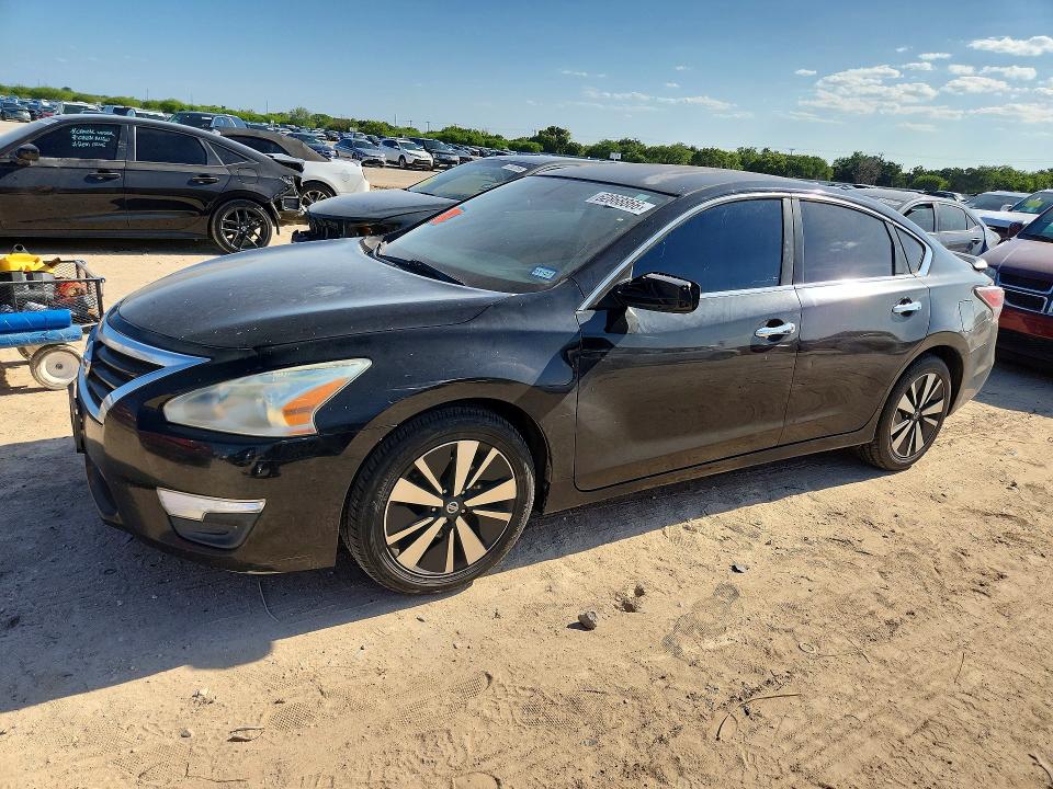 Продажа на аукционе авто 2015 Nissan Altima, vin: 1N4AL3AP5FN883104, номер лота: 62868866