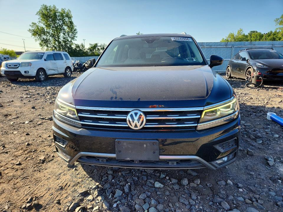 62242856 :رقم المزاد ، 3VV4B7AX7KM041811 vin ، 2019 Volkswagen Tiguan مزاد بيع