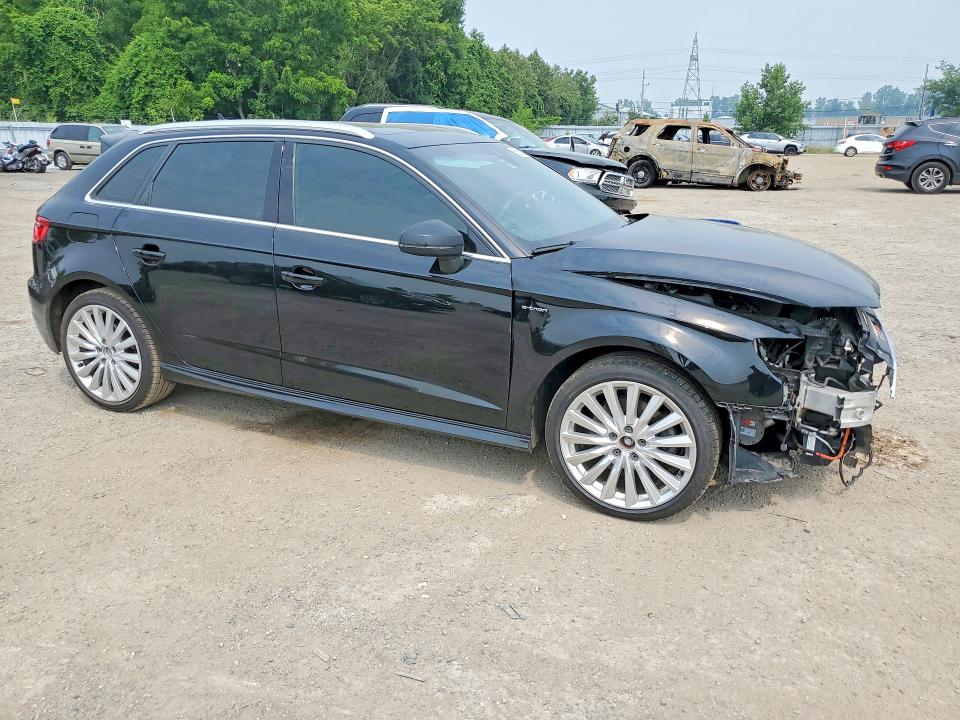 Продаж на аукціоні авто 2017 Audi A3, vin: WAUSPBFFXHA105269, номер лоту: 60688486