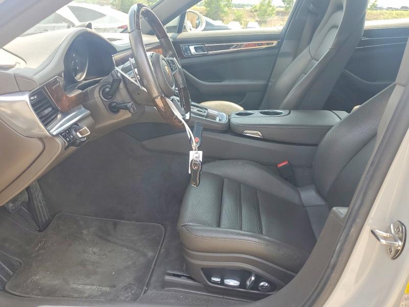 60658076 :رقم المزاد ، WP0AA2A71HL102782 vin ، 2017 Porsche Panamera مزاد بيع