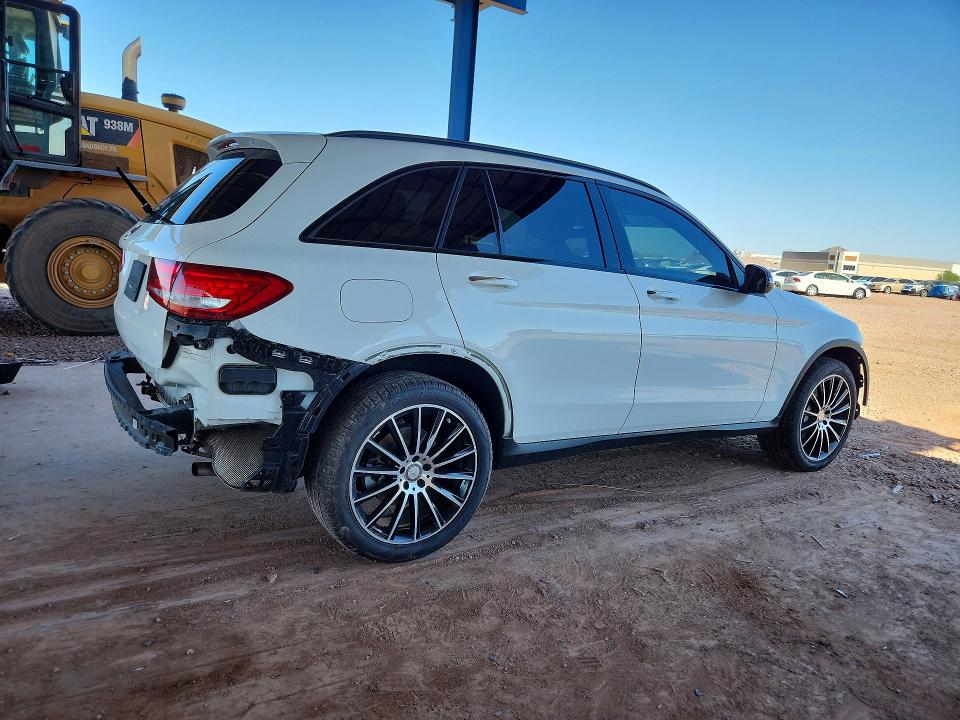 62860586 :رقم المزاد ، WDC0G4JB0HF174382 vin ، 2017 Mercedes-benz Glc مزاد بيع