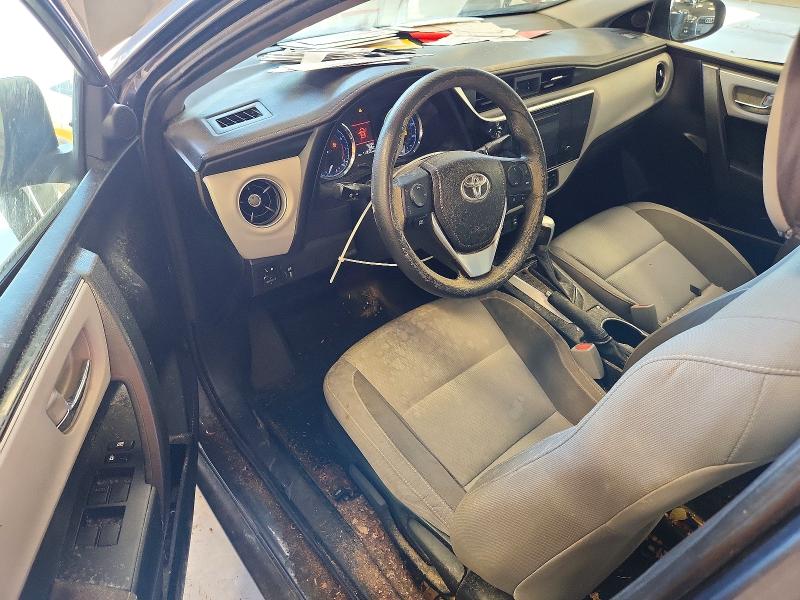 60805506 :رقم المزاد ، 5YFBURHE7JP831052 vin ، 2018 Toyota Corolla مزاد بيع
