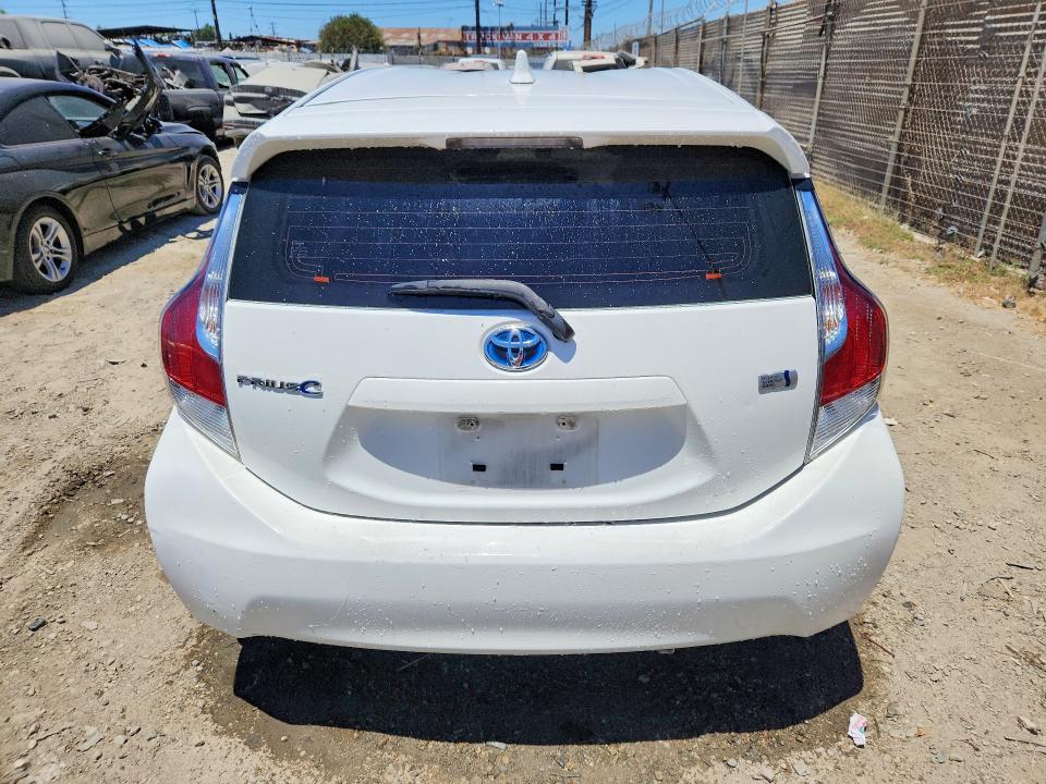 60133786 :رقم المزاد ، JTDKDTB36G1127166 vin ، 2016 Toyota Prius C مزاد بيع