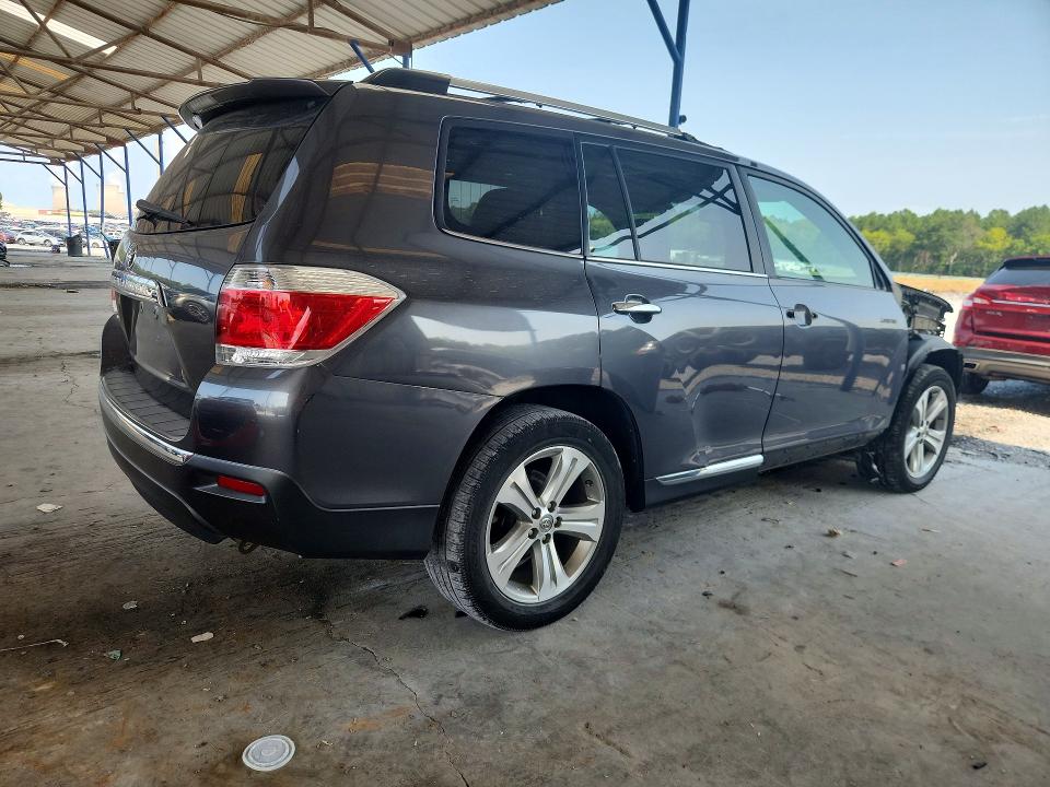 Auction sale of the 2011 Toyota Highlander, vin: 5TDYK3EH1BS042545, lot number: 62231366