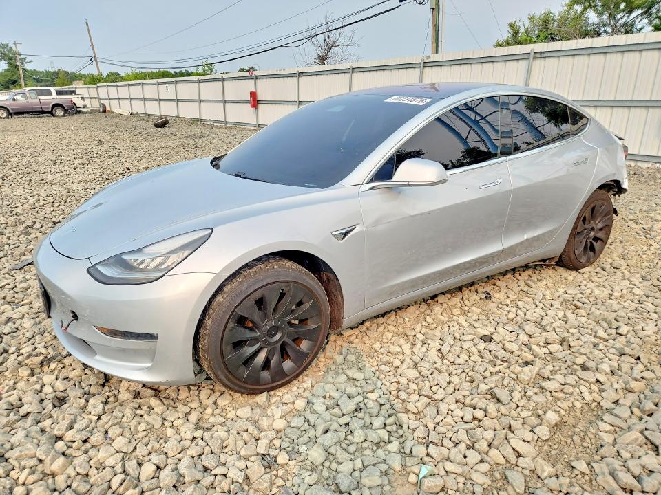 Продажа на аукционе авто 2018 Tesla Model 3, vin: 5YJ3E1EB8JF104432, номер лота: 60234676