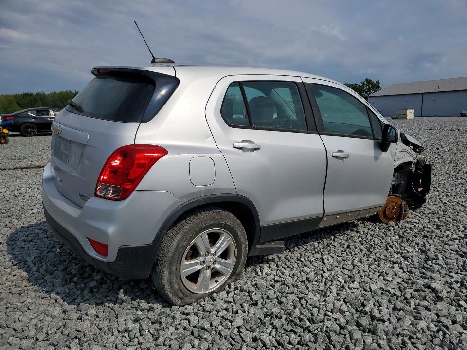 63544356 :رقم المزاد ، KL7CJNSB0HB251927 vin ، 2017 Chevrolet Trax مزاد بيع