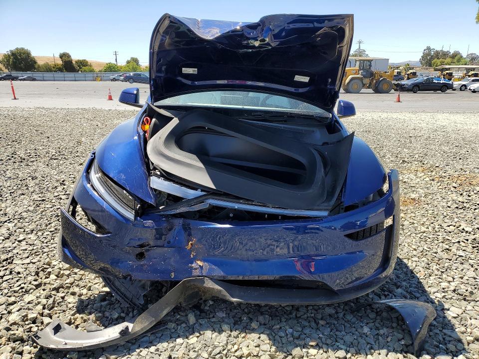 61752816 :رقم المزاد ، 7SAYGDED7TF587646 vin ، 2026 Tesla Model Y مزاد بيع